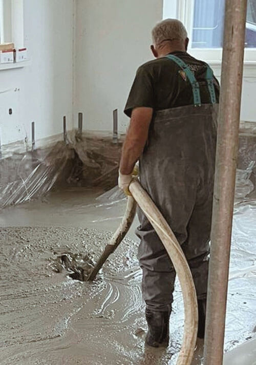 Van oude houten vloer naar isolerend schuimbeton